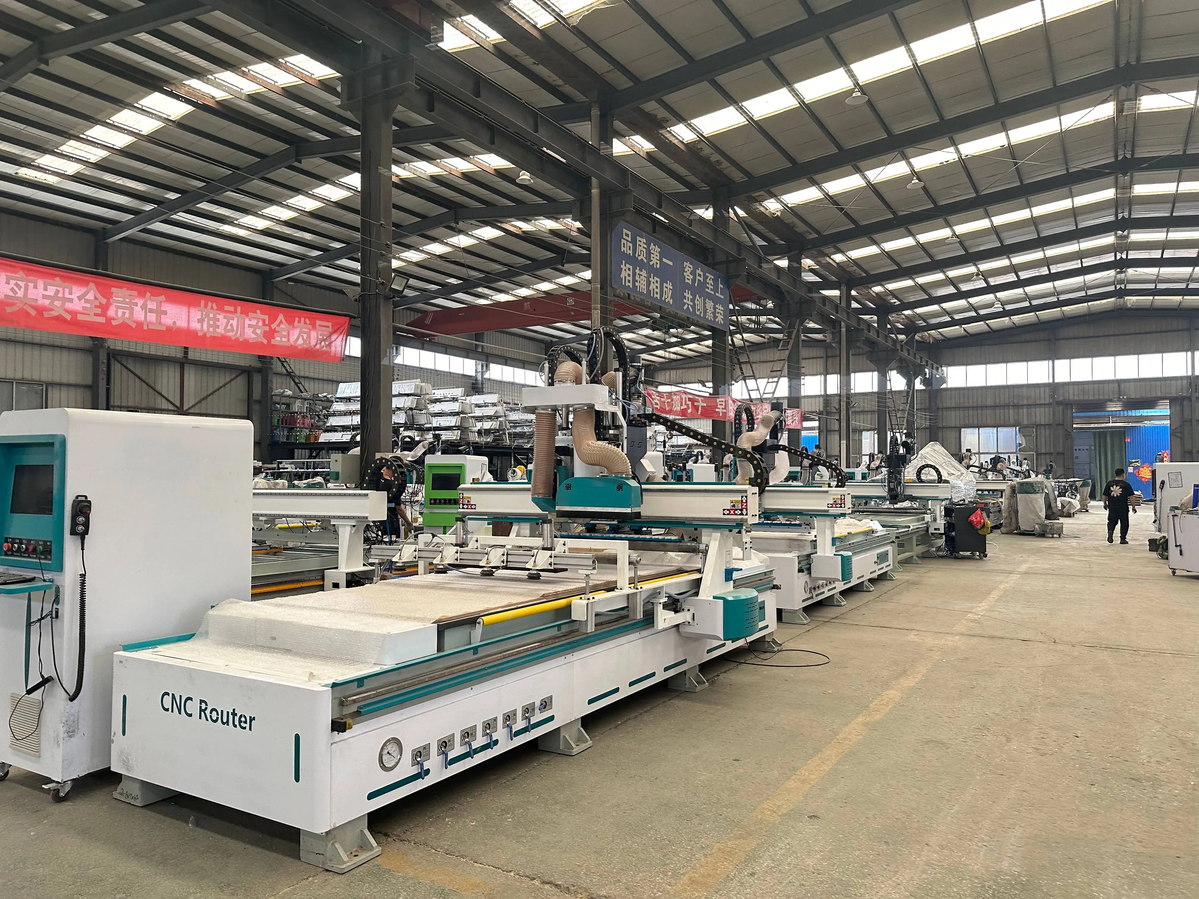 Atc cnc router woodworking routers 3 axis cnc router  cnc milling machine for cabinets door making with high quality