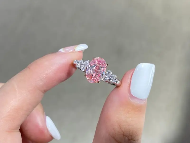 Beauty value pink Lab-grown diamond, VS2,Fancy Light Pink, Oval Cut ring, engagement ring, classic setting