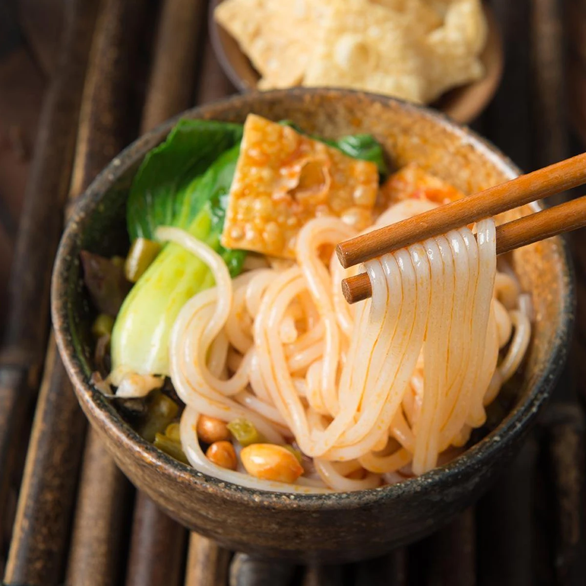  Factory supply Chinese Instant Spicy Noodles Cooking Food Hot Pot with best