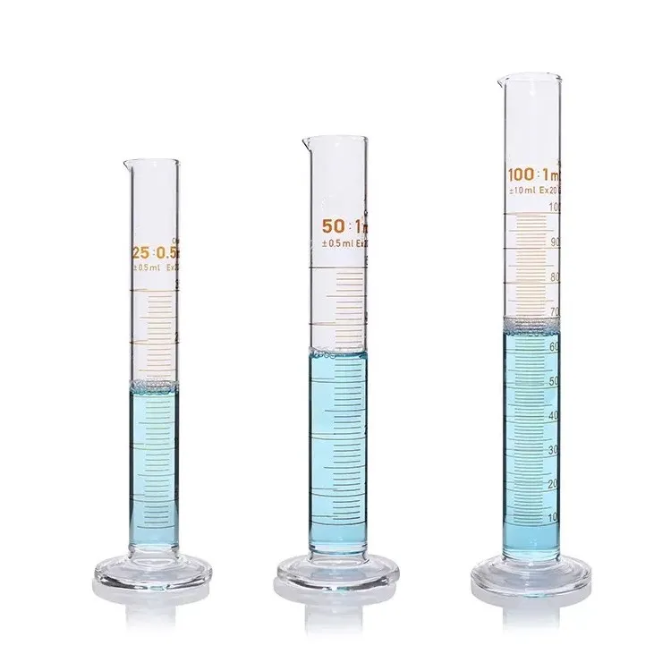 Laboratory Glassware Boro3.3 Glass Measuring Cylinder with Graduation and Spout