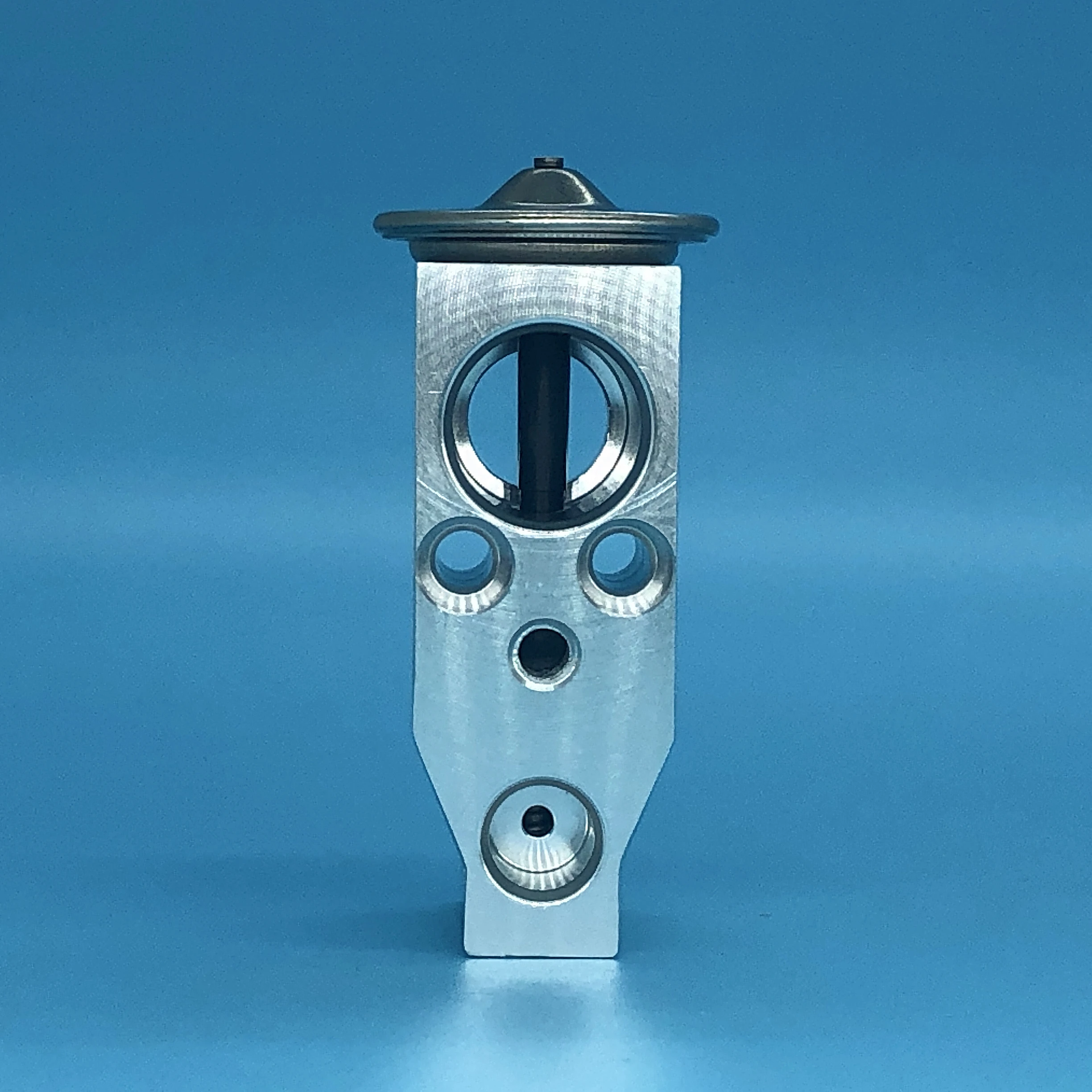 15QJNA-163 Auto air Expansion Valve for Nissan NV350  VAN E260 2012- auto air conditioning parts T1020472NA 272823XA0A