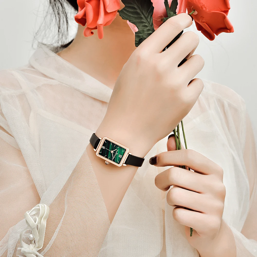 Little green table square plate ladies waterproof restoring ancient ways quartz watch with malachite green female skin