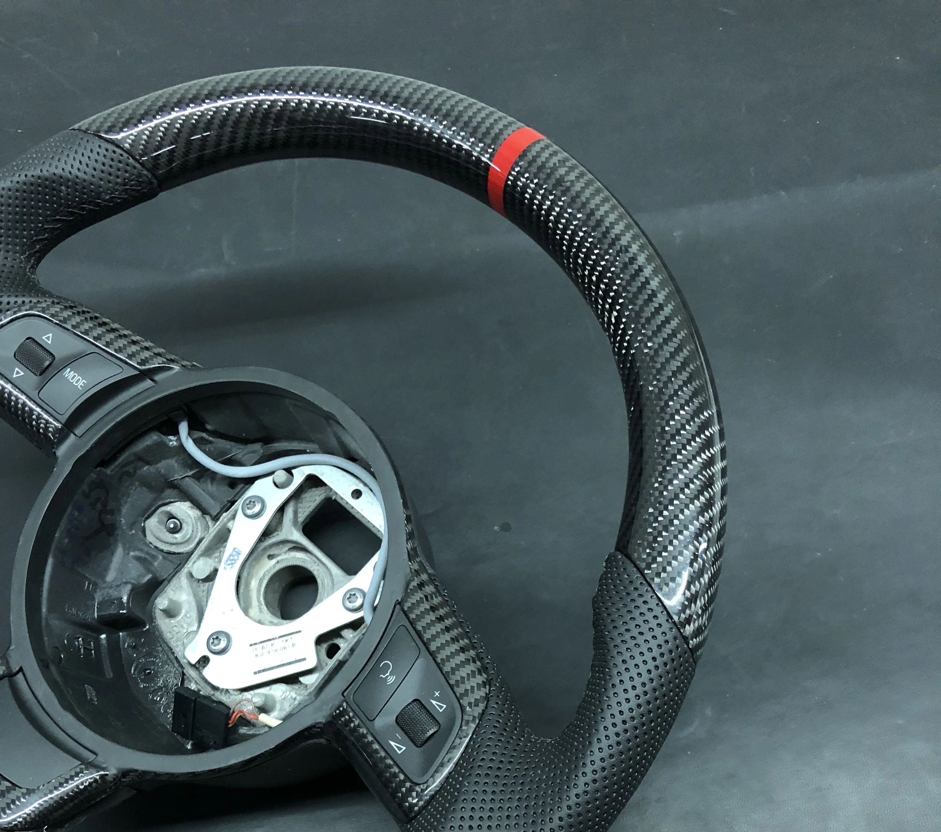 Для BMW Performance E90 E92 M3 330 335 135i толще углеродного волокна руль