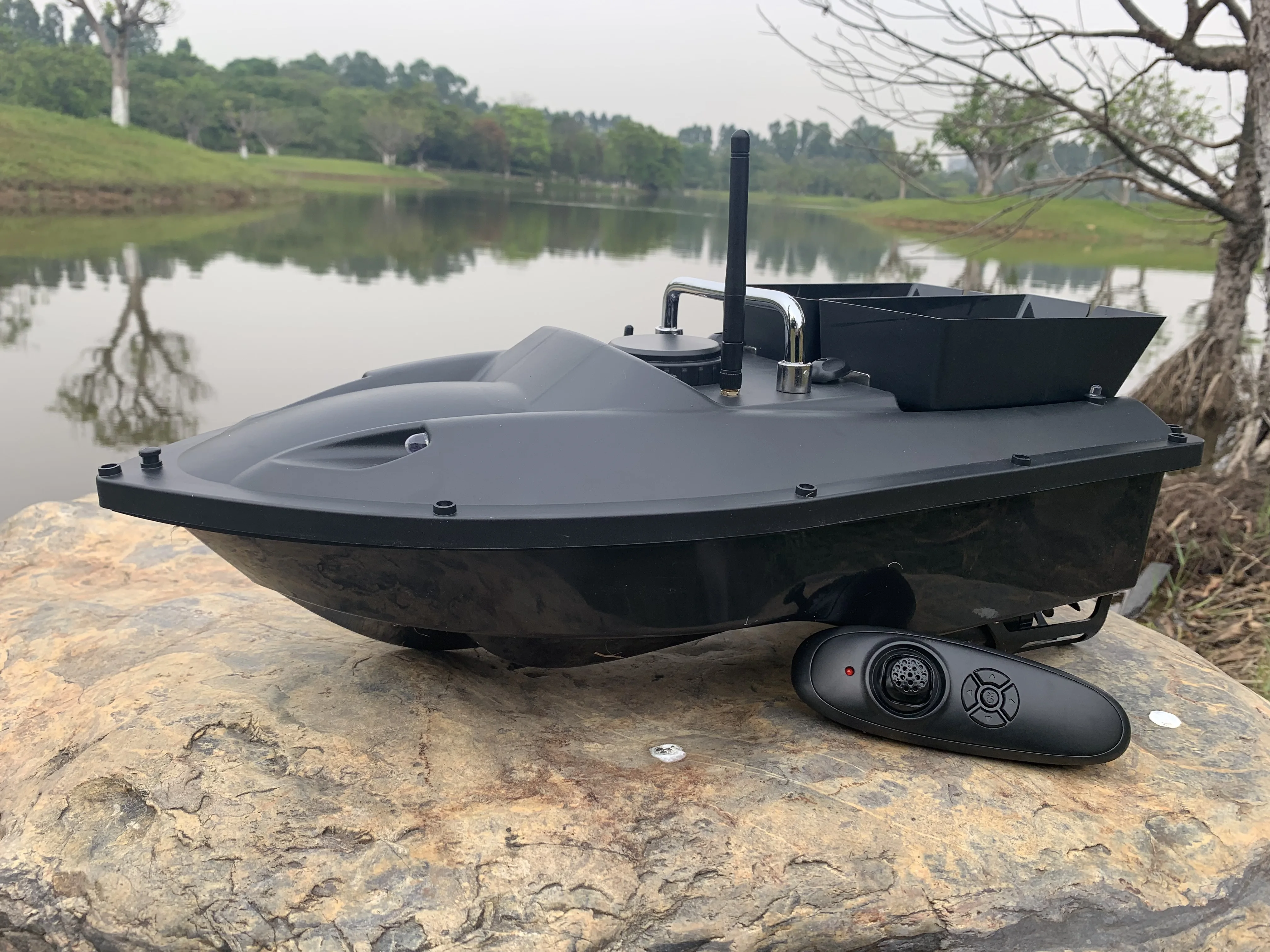 NEWRGY New Bait Boat 5200mah 1.5kg Bait Loading 2 pcs Hoppers Rc Boat Fishing Bait
