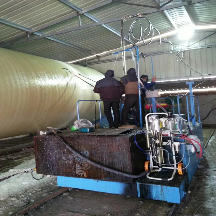 Spraying equipment for double layer oil tank