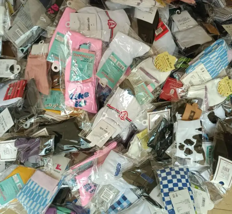 2022102707  Promotion On Sale Polyester Cotton Men Women Children Socks