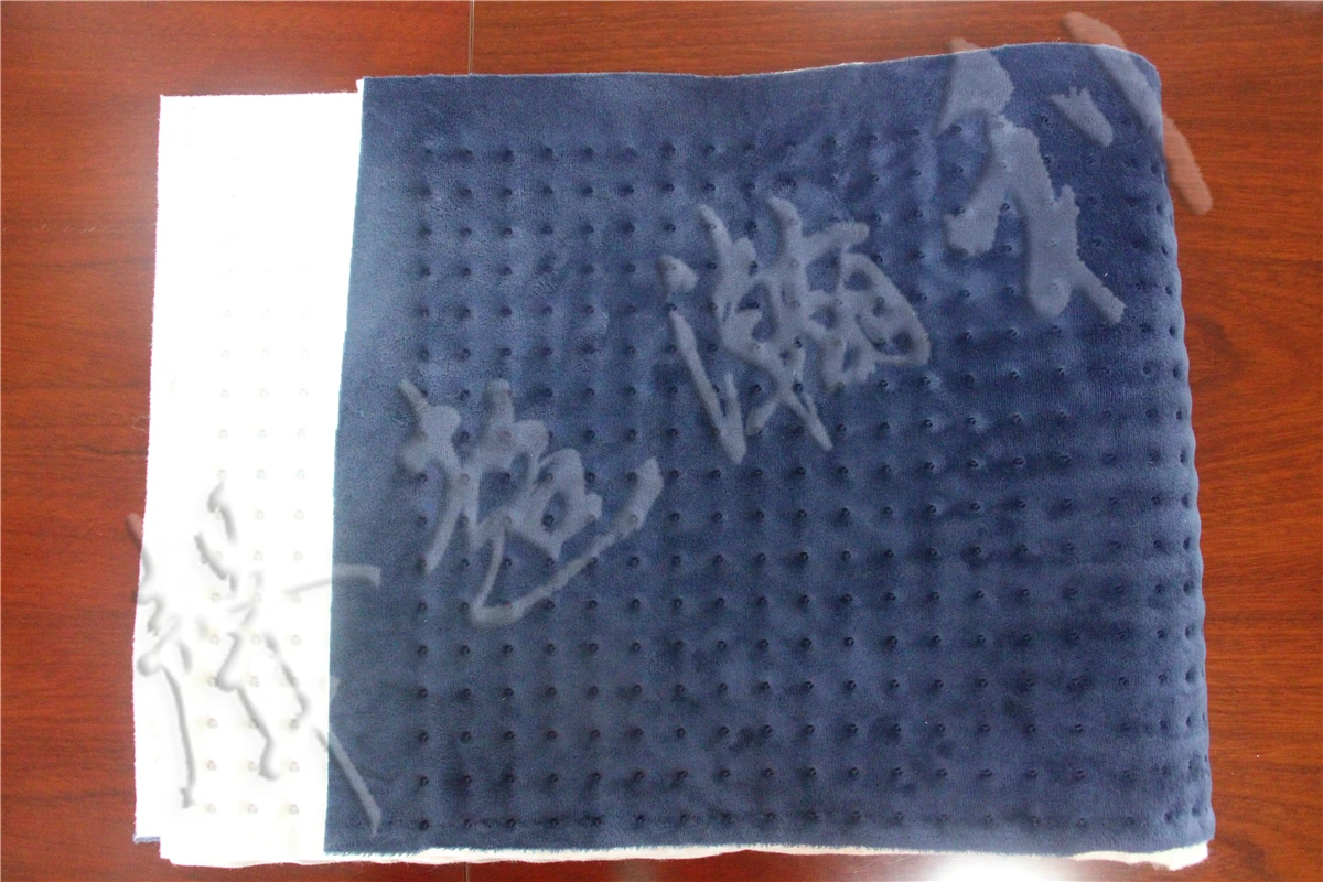 Удобная полностью автоматическая ультразвуковая электрическая швейная машина для изготовления одеял