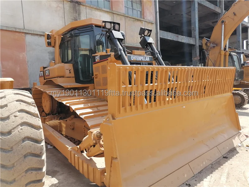 CAT D7R (9).jpg