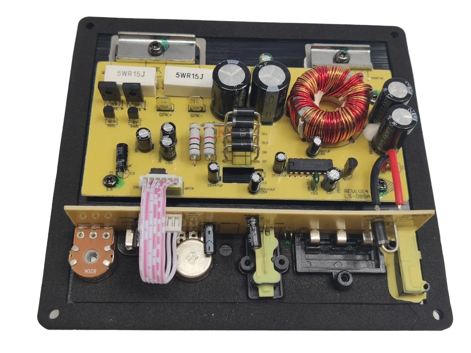 Direct Sales Active Car Subwoofer Wooden Box 10 inch Car Speakers 1200W Strong Power Car Sound System sound speakers box