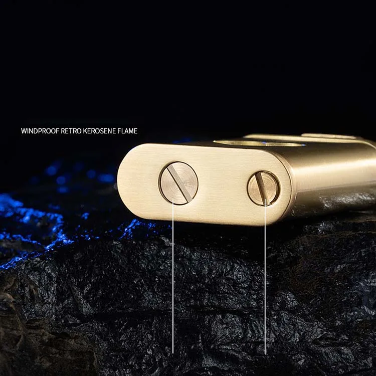 New heart-shaped transparent visible window lighter metal grinding wheel open flame oil wholesale