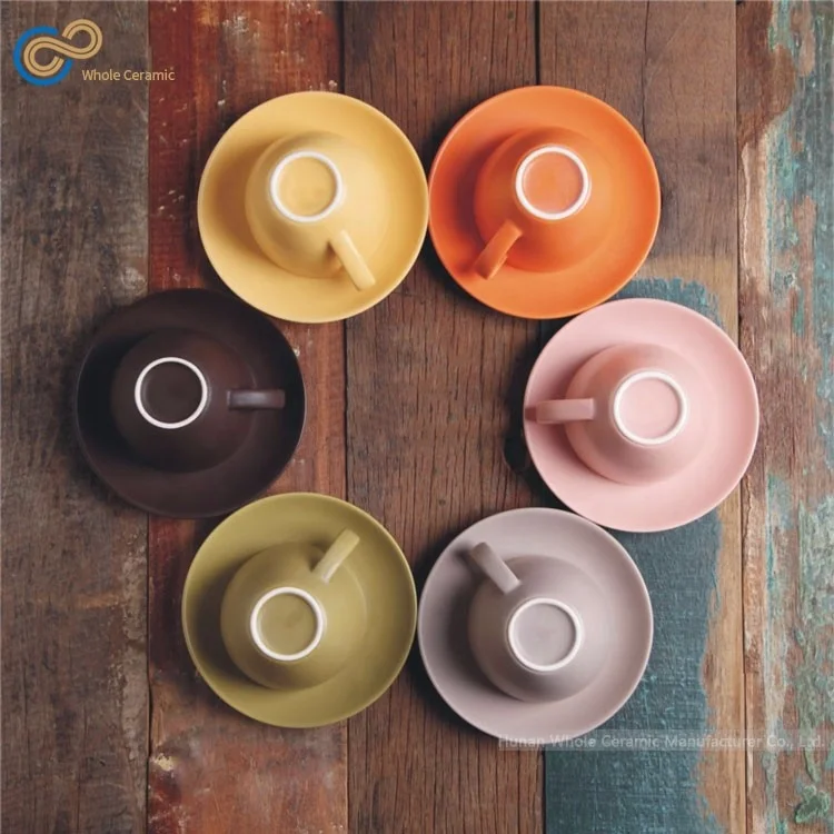 Оптовая продажа наборы керамических кофейных чашек и блюдец с логотипом на заказ подарочная коробка