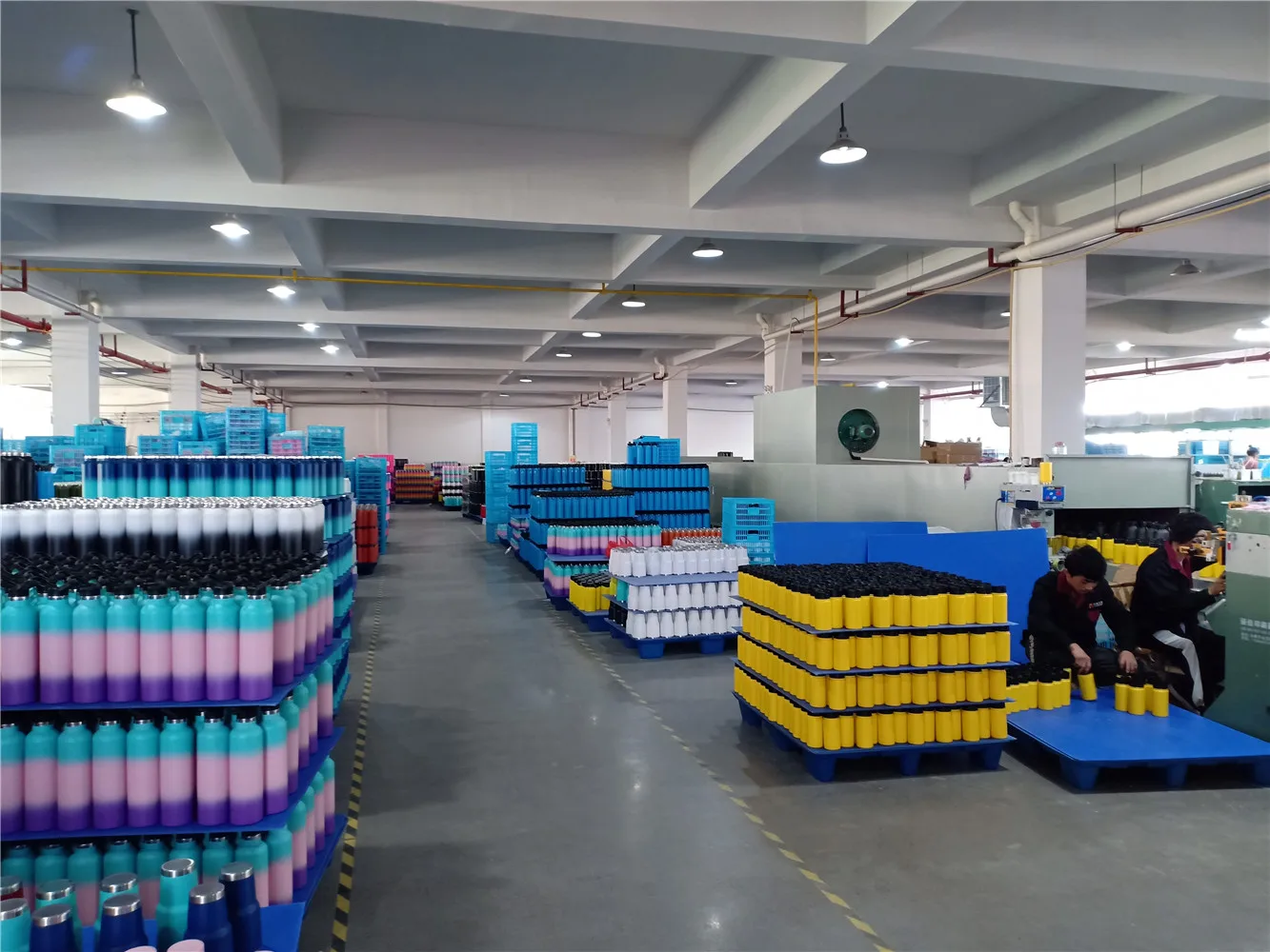 Double wall stainless steel   dog bowl   powder coated  pet bowl  with Non-slip rubber Customized logo   32oz 64oz