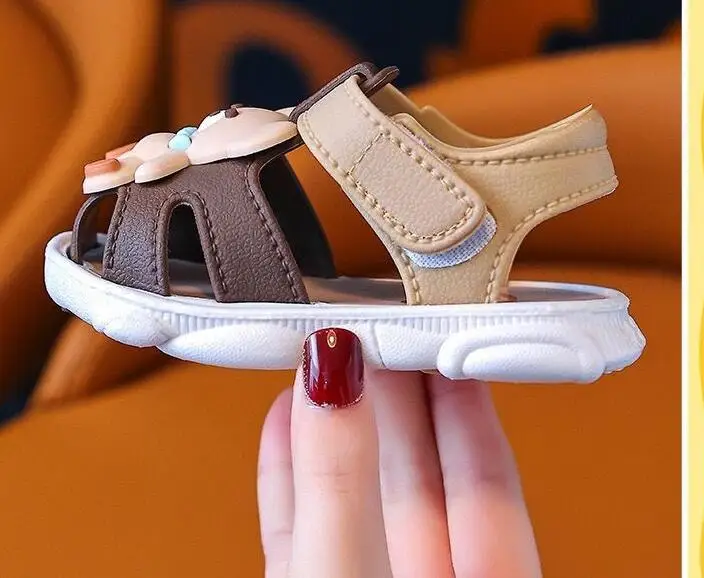 Summer baby toddler sandals baby shoes 0-3 years old soft bottom baby sandals cartoon bear cute toddler sandals
