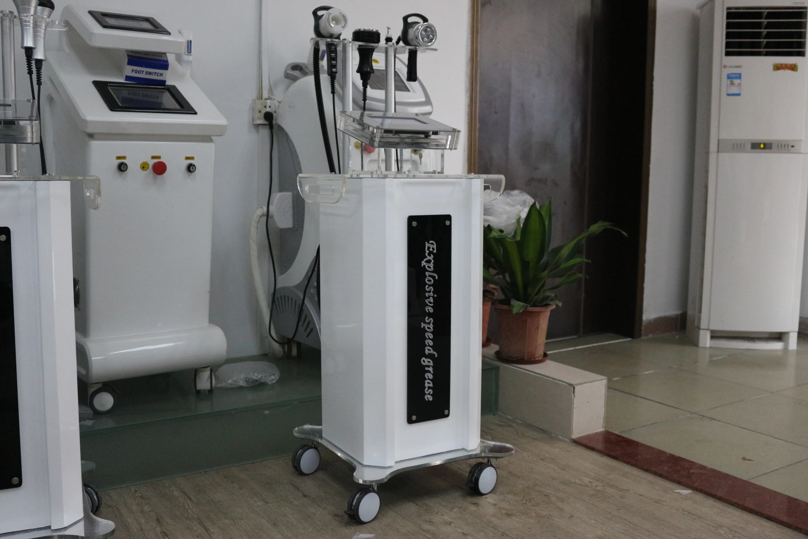 js4039B Strong Sound Wave Fat Dissolved System Ultrasonic + Vacuum +RF+BIO Machine