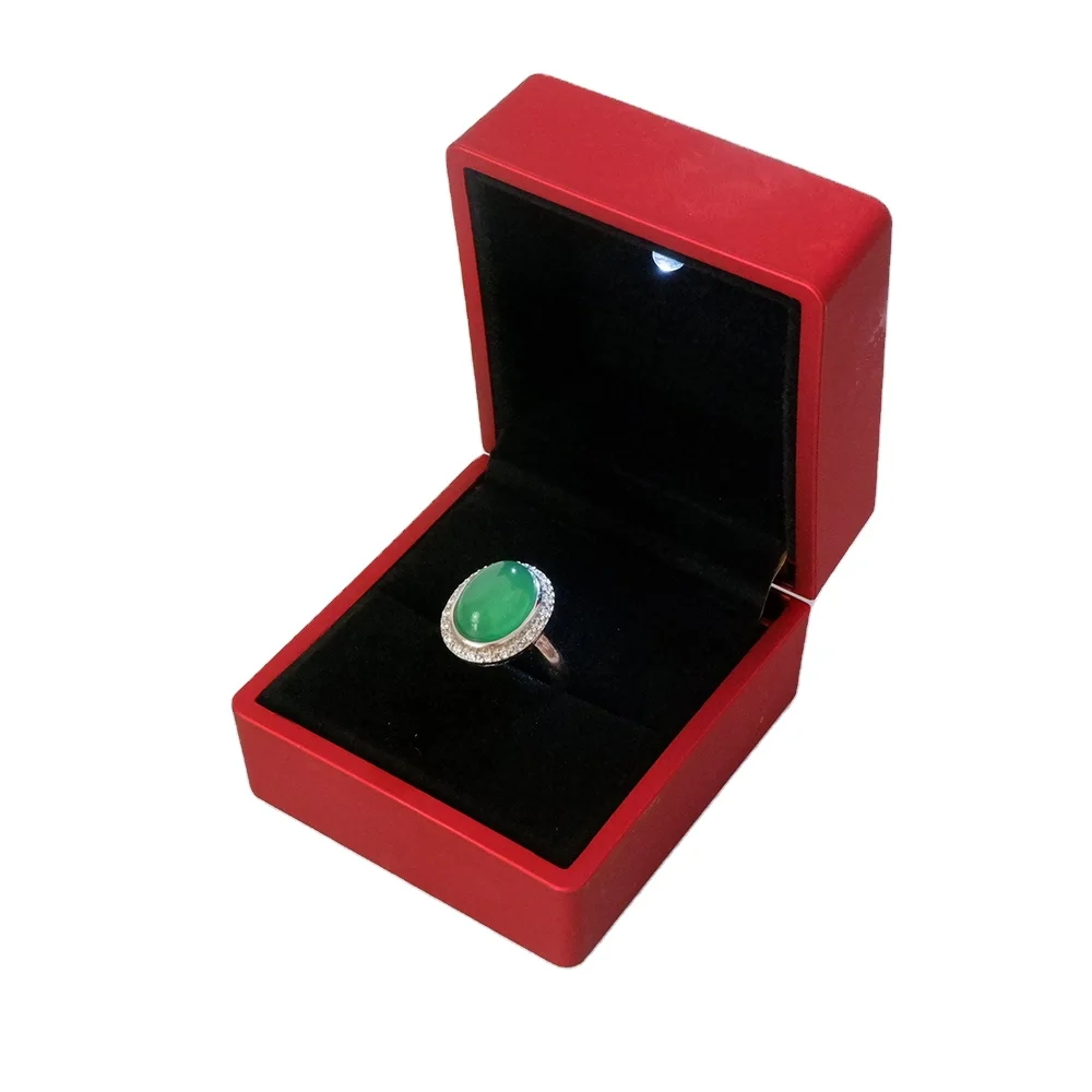 Fashionable flat piano lacquer led jewelry ring box octagonal flat custom logo jewelry packaging storage made in Qibang