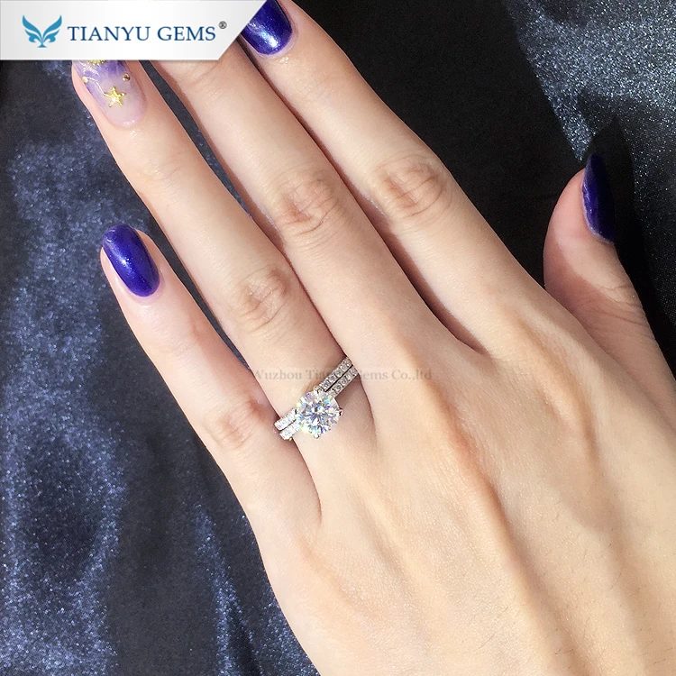 
Tianyu Gem Perfect Sit Flush Jewelry Rings Set 1.25CT Platinum Pt950 Moissanite Engagement Ring Wedding Band 