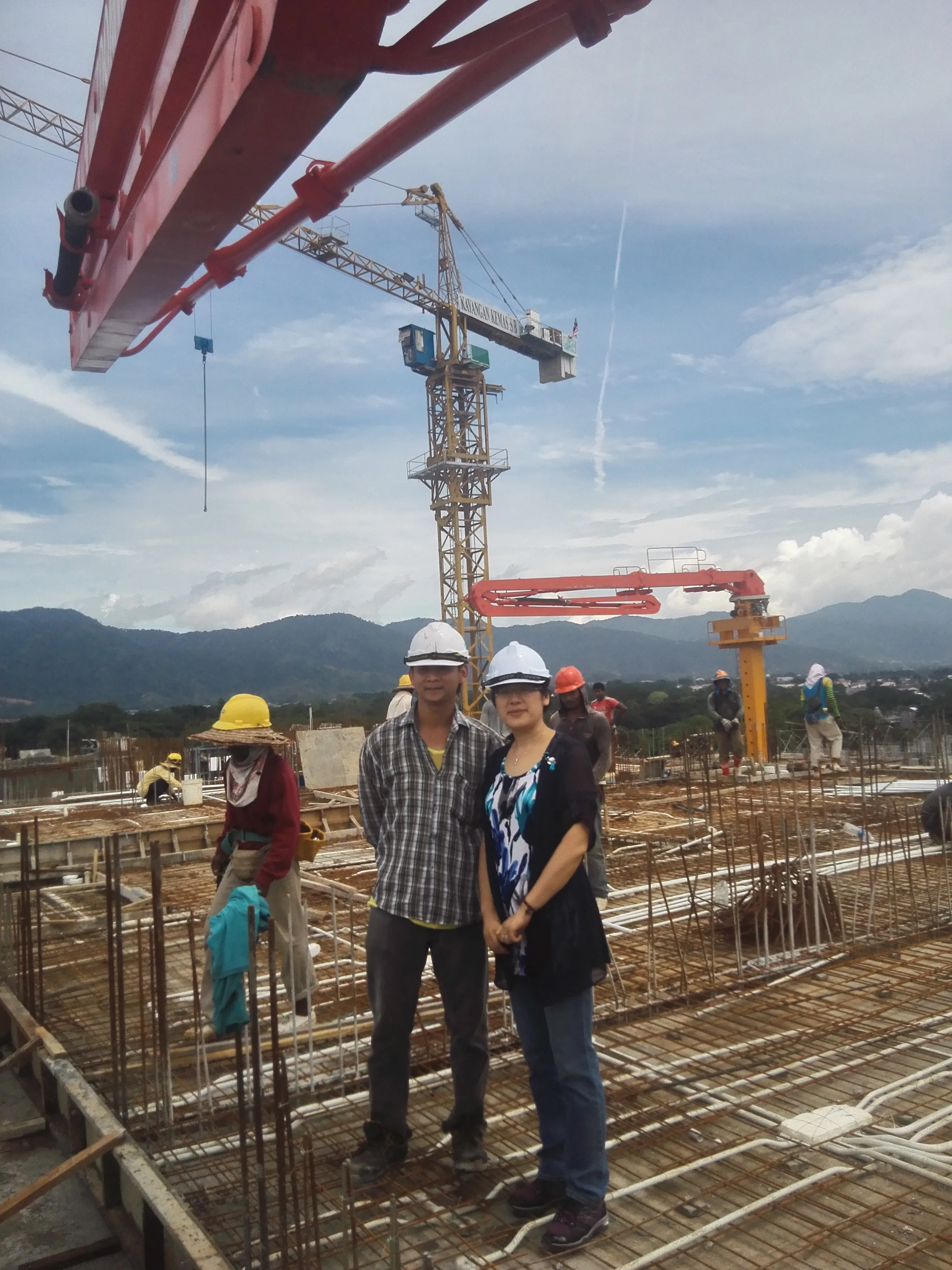 
Chinese Supplier Provides 33M Concrete Pump Placing Boom 