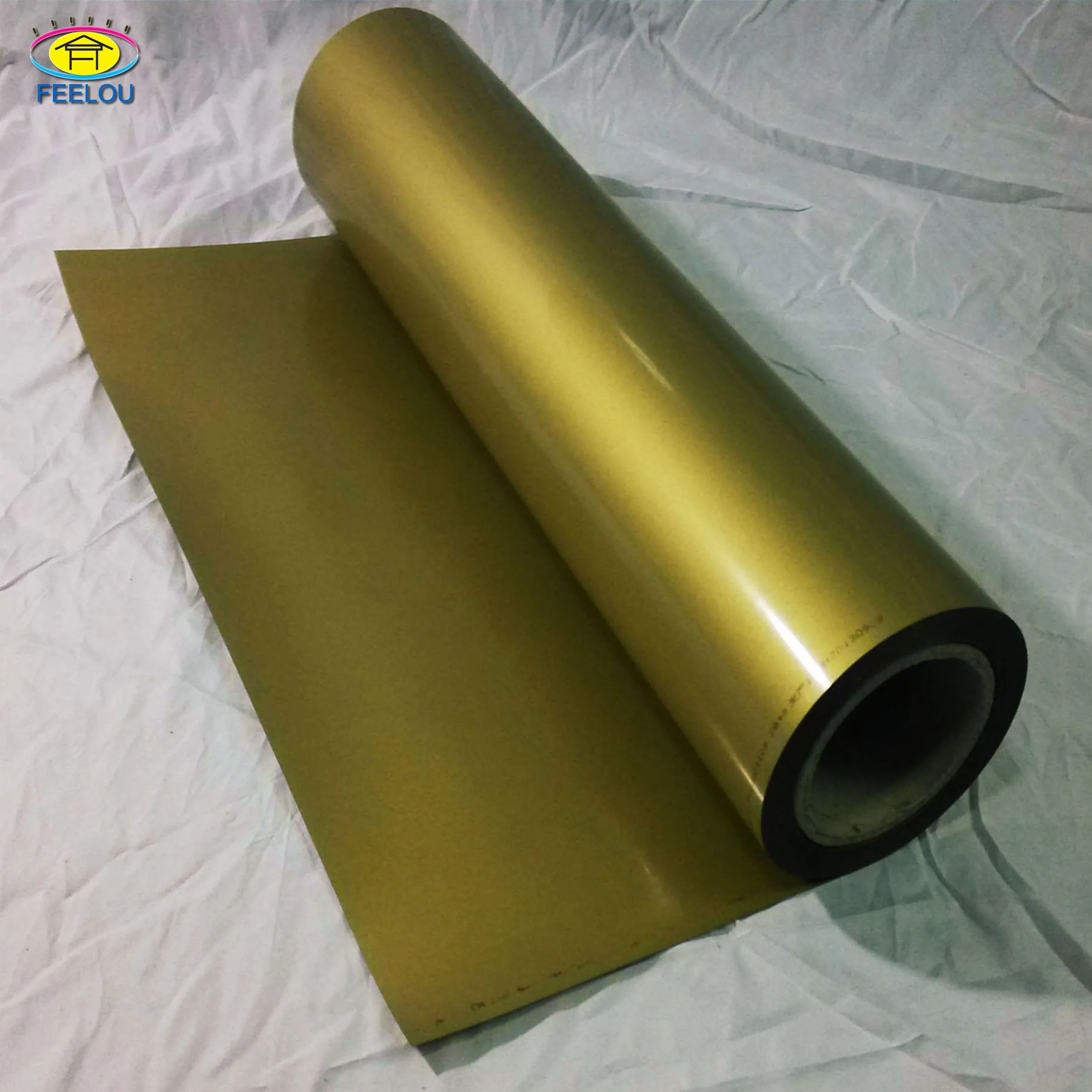 Самоклеющиеся легко и быстро чистится; Цвета: золотистый, выполнены из искусственной кожи разных цветов и украшены теплопроводная поливинилхлоридная плёнка для одежды