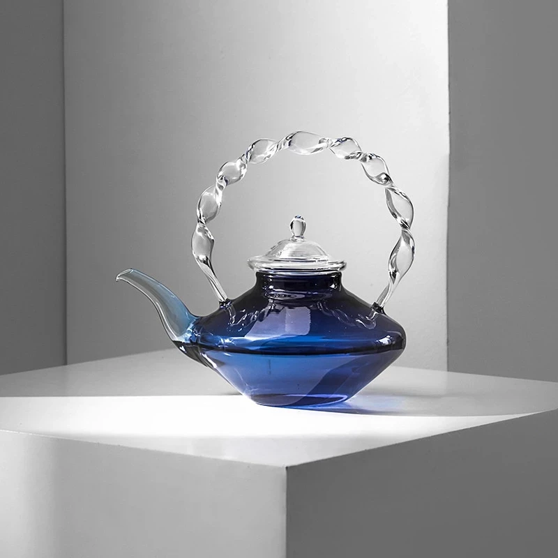 Blue Twisted Glass Teapot Heat-resistant Tea Kettle Glass Pot Kung Fu Tea Set Household Klein Blue Tea Maker 700ML Kettle Gift