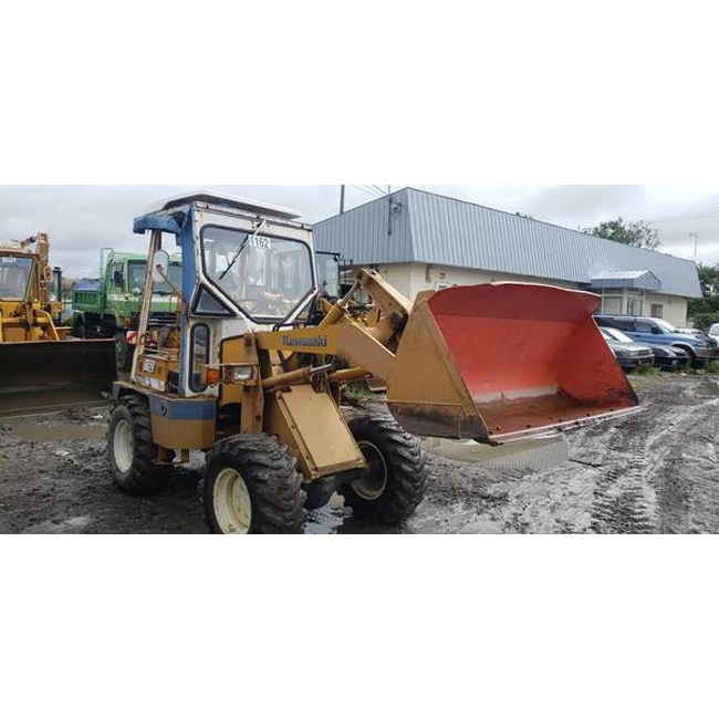 Used kawasaki wheel loader with superior stability and security