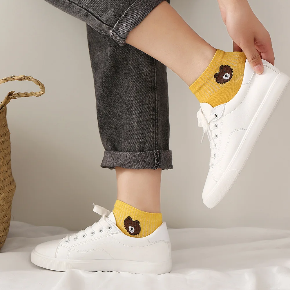Spring and autumn summer shallow mouth invisible socks cute bear and bee pattern socks student socks for men and women
