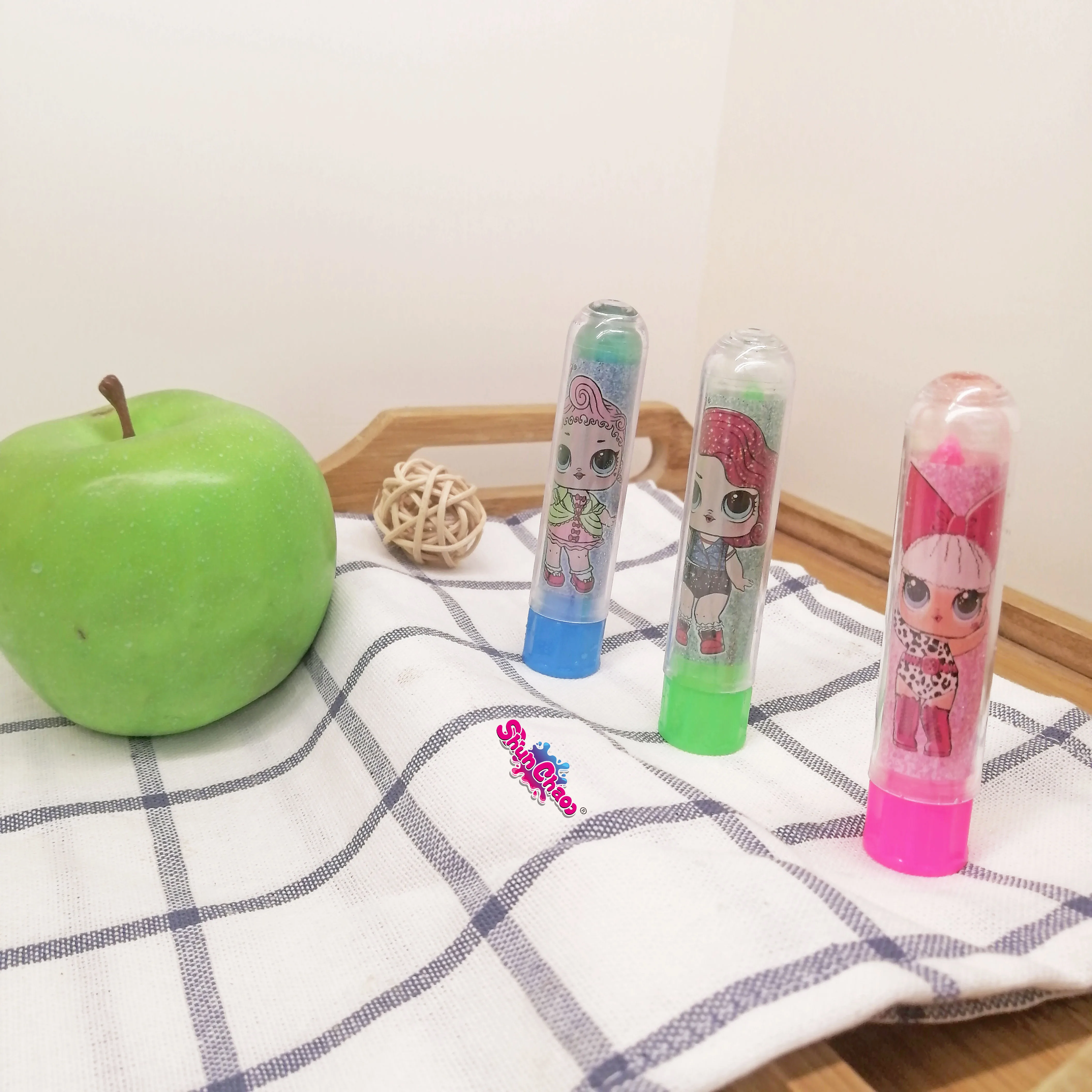 OEM High Pigment Quality Lollipop Lip Gloss  Lipstick Shape Fruit Flavor Turn Candy