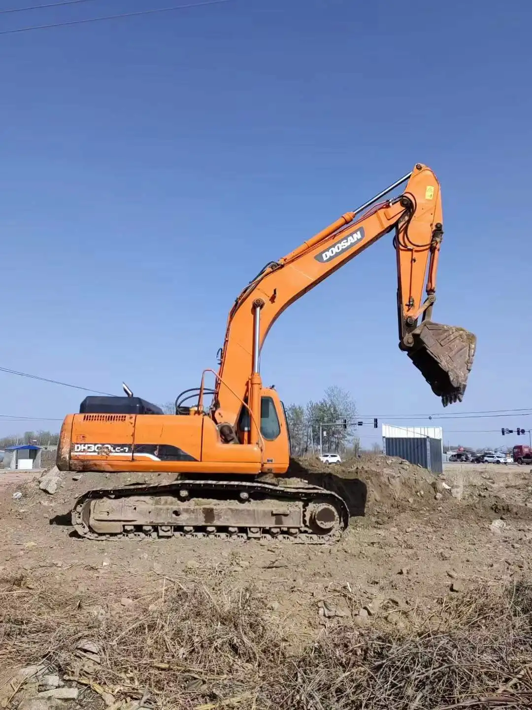 Good condition doosan used excavator dh300 made in South Korea 30 ton used doosan 300 excavator for sale