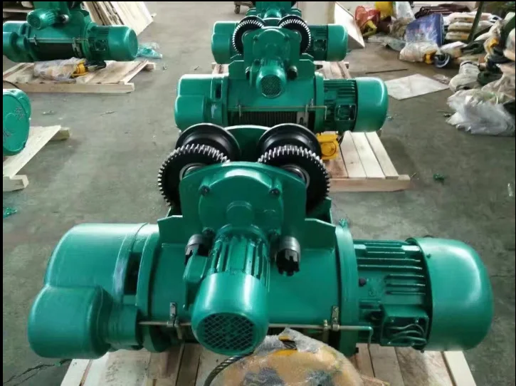 Tower crane lifting mechanism