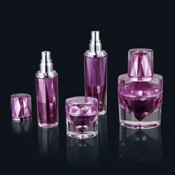 2023 New Arrival Unique Cosmetic Packaging Luxury Acrylic Plastic Skin Care Airless Lotion Cream Pump   With Diamonds Style Jar