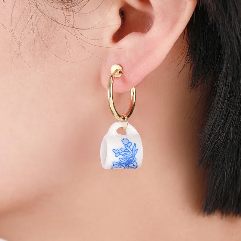 DAIHE Fashionable And Unique Irregular Blue And White Porcelain Stainless Steel China Earrings For Women