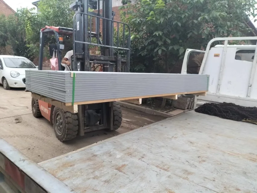 Wholesale Waterproof 9mm/12mm Gypsum Board Building Paper Surface Plasterboards for Hotel Decoration Drywall Sheet