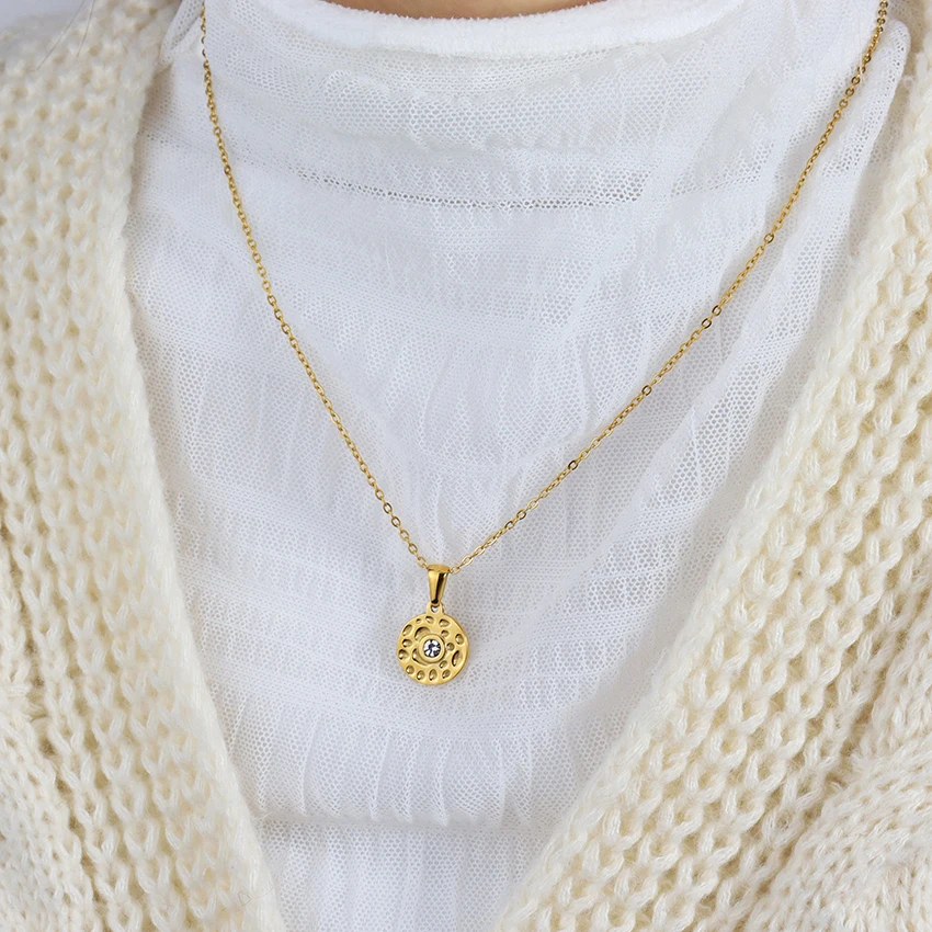 Vintage Jewelry Unique Crystal Gold Sunburst Coin Pendant Necklace Stainless Steel Double Side Cz Hammered Texture Necklace