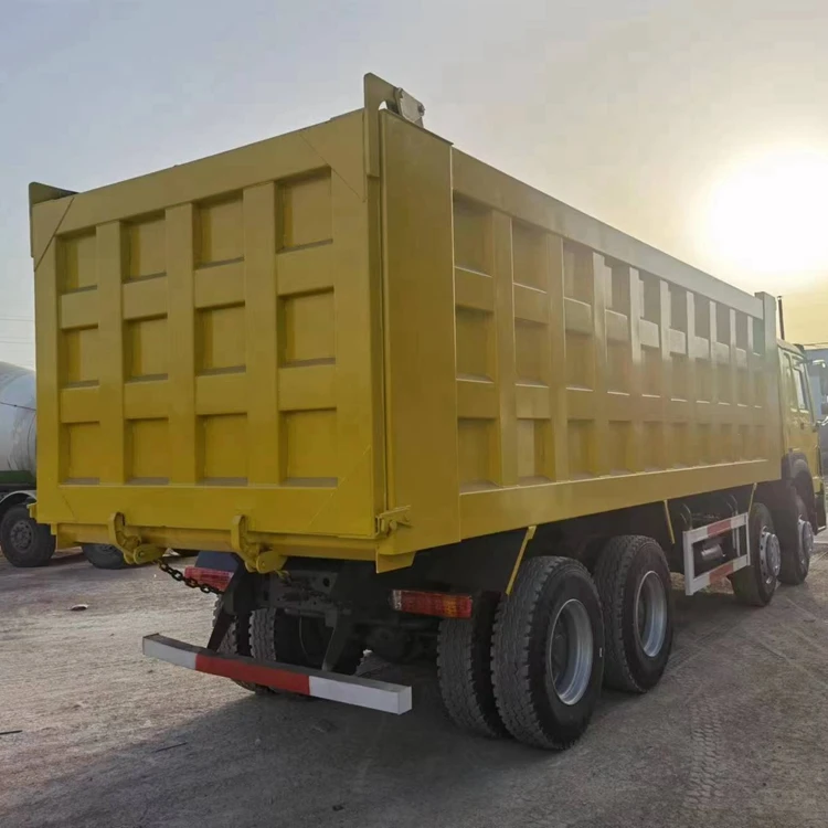 Low Price SINOTRUK HOWO 8x4 Diesel Engine Euro 2 Dump Truck Tipper Truck