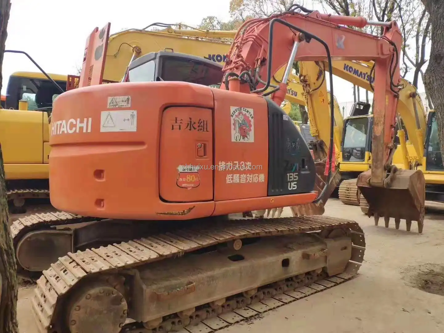 Hitachi in stock Hydraulic Crawler Excavator HITACHI 135 Second hand good condition/Used digging machine Japanese HITACHI 135 for sale