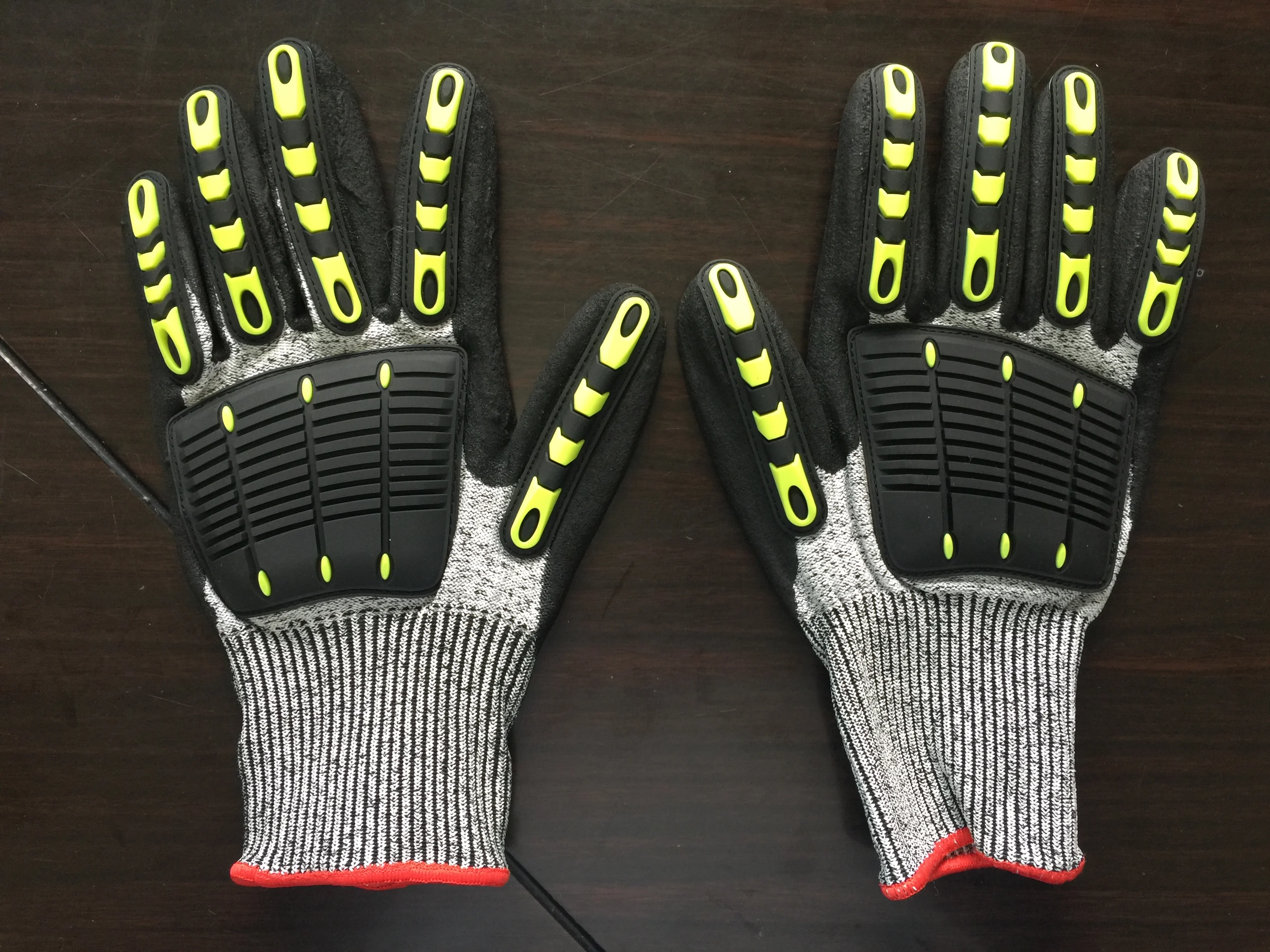  Gloveman песчаные нитрил покрытие анти-лодочкой предохраняющие от нефтяного месторождения TPR перчатки сумки