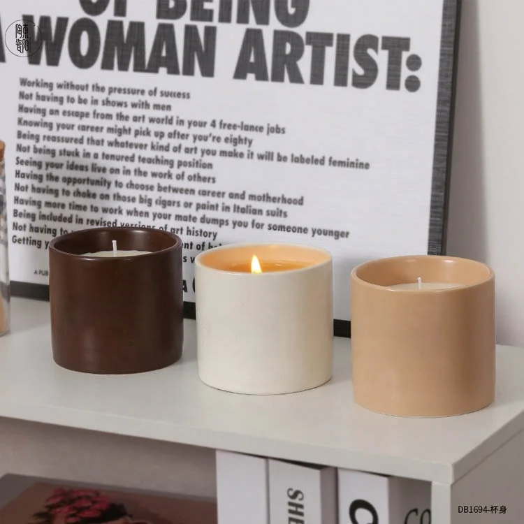 Ceramic Scent Candles Manufacturers Soy Wax Fragrance Candle Private Custom Logo Luxury for Home Decoration SCH Candles Holiday