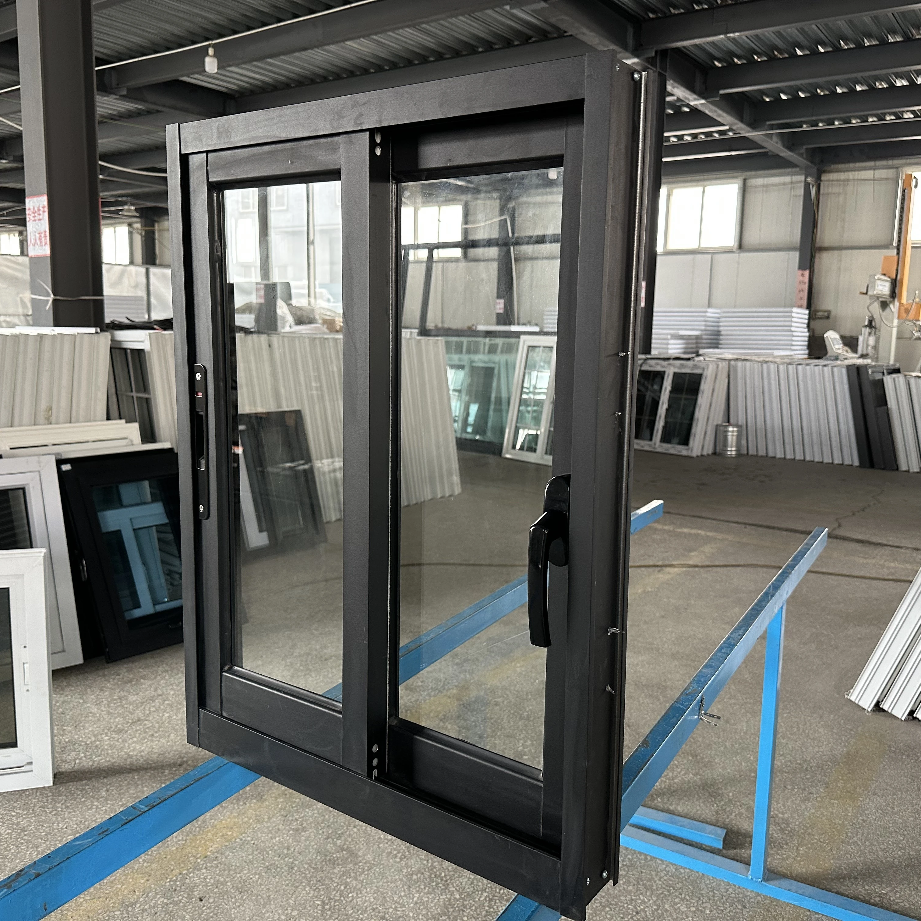China factory price modern aluminum sliding window with 4 panels tempered glass window replacement