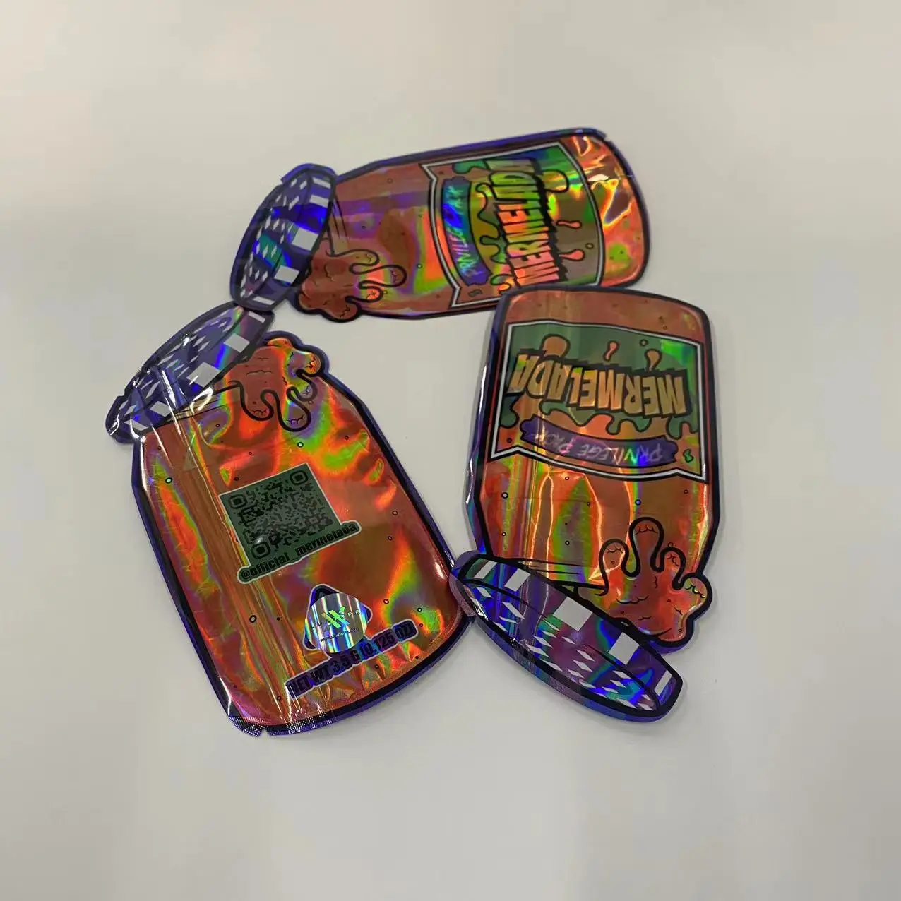 Customized Wholesale Die Cut  7G Plastic Special Shaped  Smell Proof  Aluminum  Foil Candy Packaging Edible Mylar Cali Bags