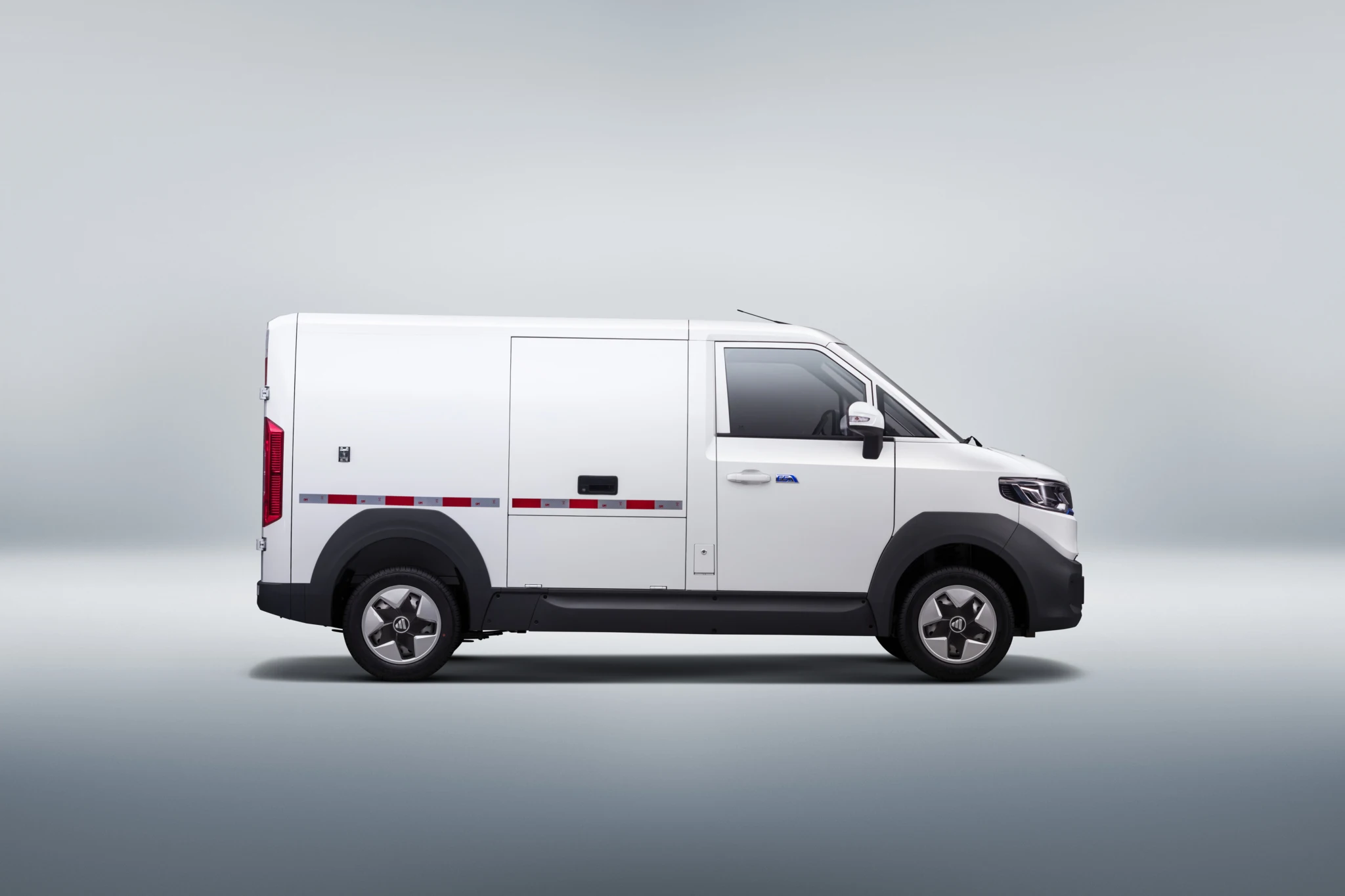 China used car wholesale used electric cars 1-5Ton electric car without license electric electric vans