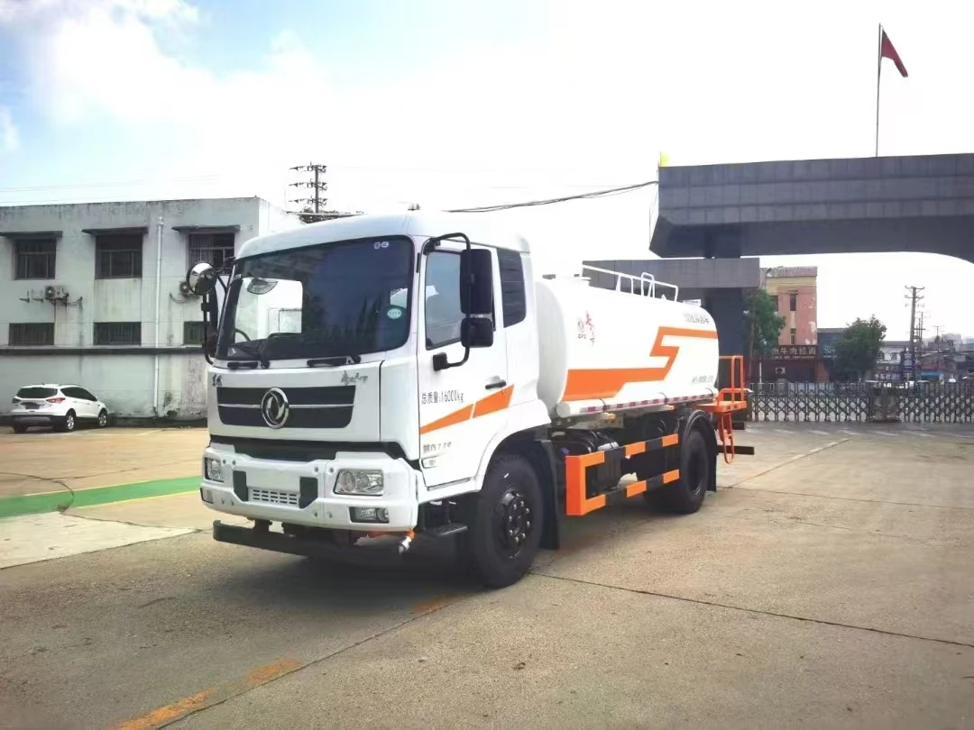 12 square Green Spraying Vehicle Energy-saving and Efficient Integrated Whole