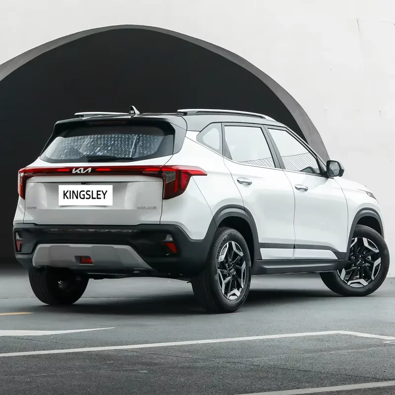 Лидер продаж бензиновый автомобиль KIA Seltos 2023 1 5 л 2wd дешевый компактный внедорожник Kia сделано в Китае