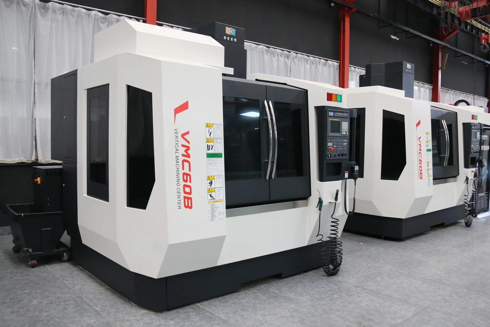CNC Vertical Machining Center DEED Brand Siemens System Cnc Milling Machine Metal Milling