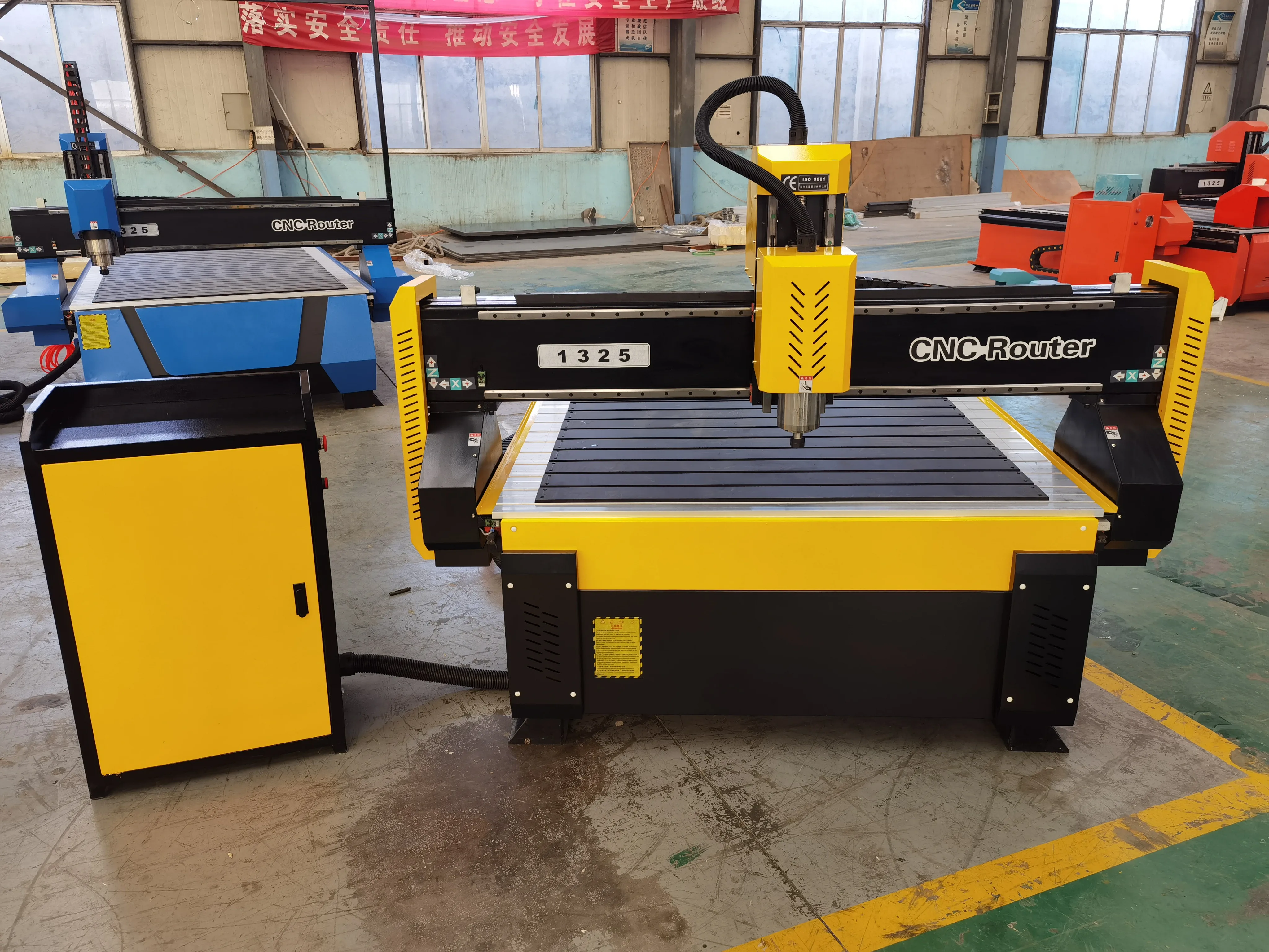 3D CNC Router Machine 1325 1530 3 4 5 Axis Door Kitchen Cabinet Furniture Making CNC Routers For Furniture