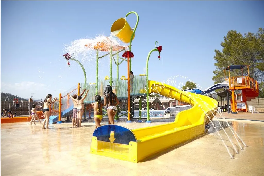 Custom New Design Swimming Pool Playground Water Park Equipment For Adults