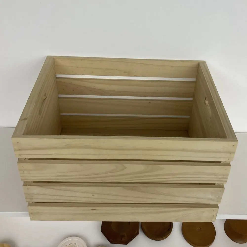 OEM Europe Painted Laser Technique Customized Logo Storage Simple Home Decoration Storage Pine Wooden Crate Box