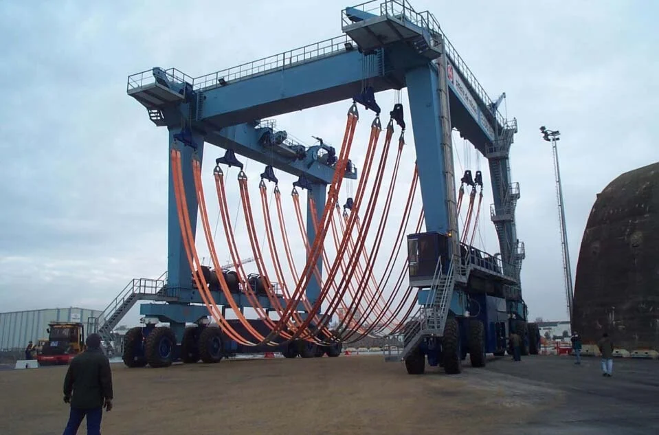 20 ton to 1000 ton Electric  Hydraulic Mobile Boat Hoist Marine travel lift for sale