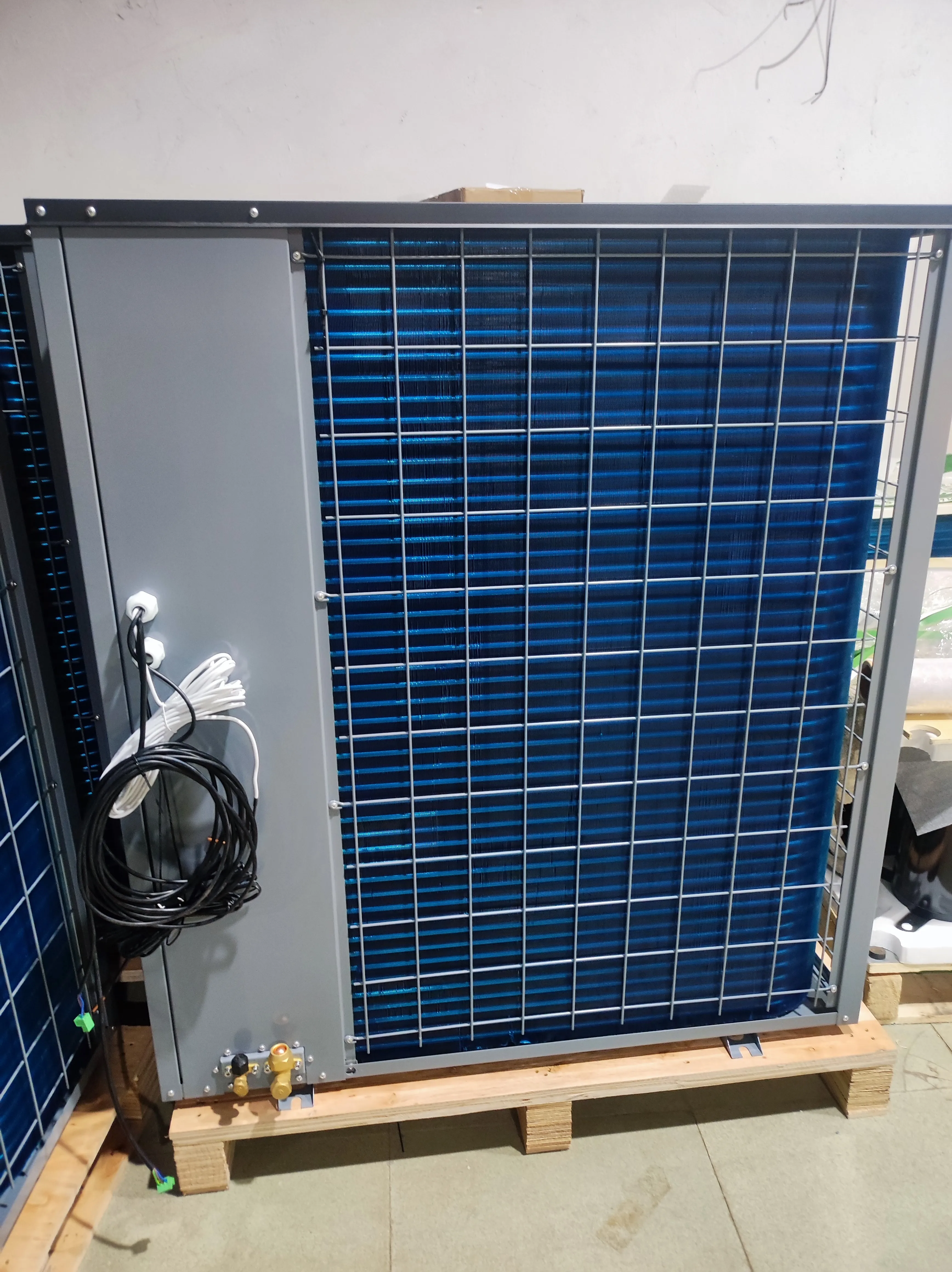 22 кВт 220-240 В R32/R410 тепловой насос с воздушным источником холодной энергии для отопления и