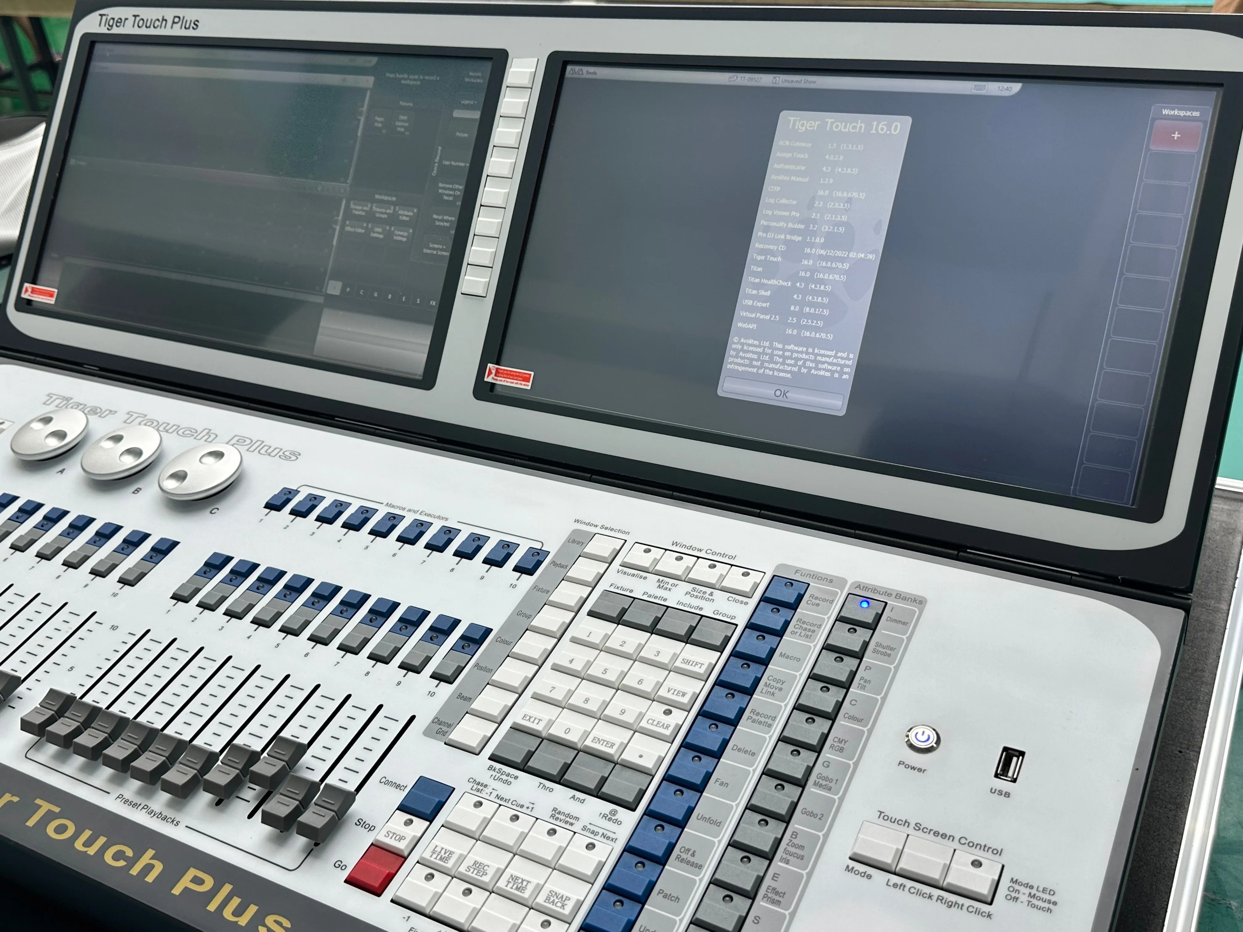 Сценический свет Dmx консоль с 2 экранами DMX Tiger Touch Plus контроллер бесплатным чехлом