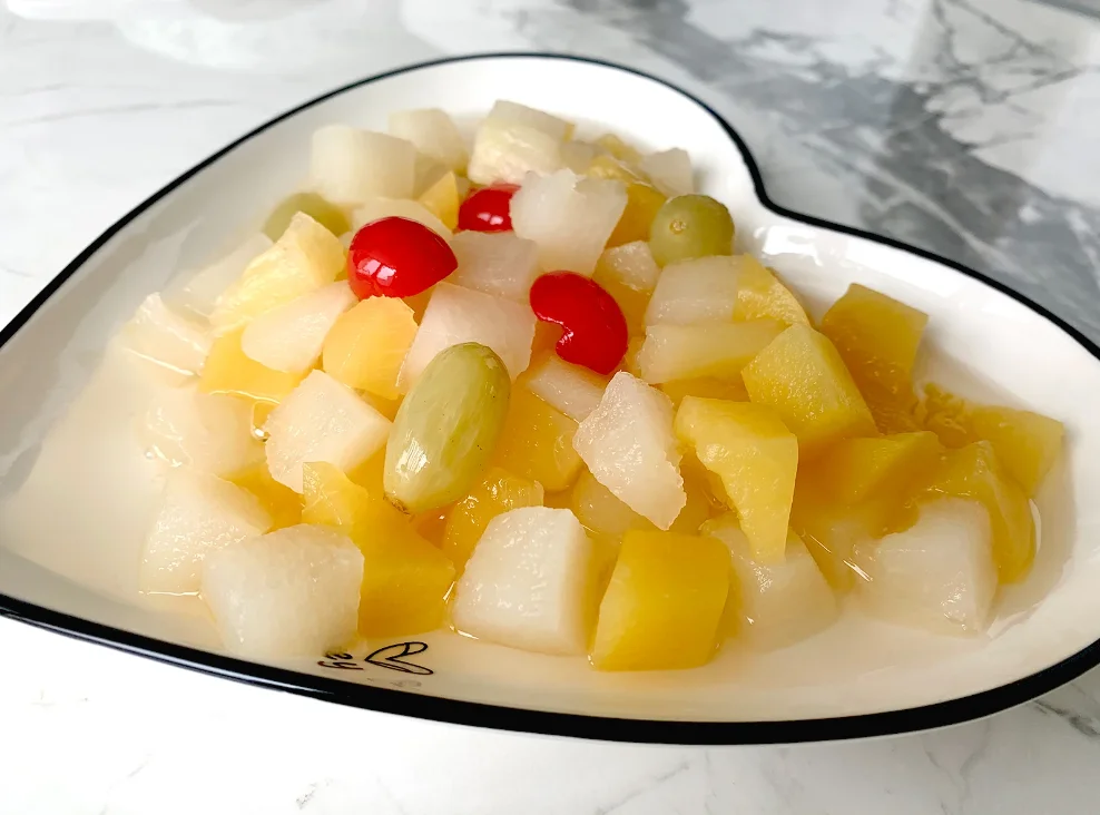 Hot Price Light syrupPantry Preserved Canned Fruit Cocktail For Selling In Your Brand Export from China