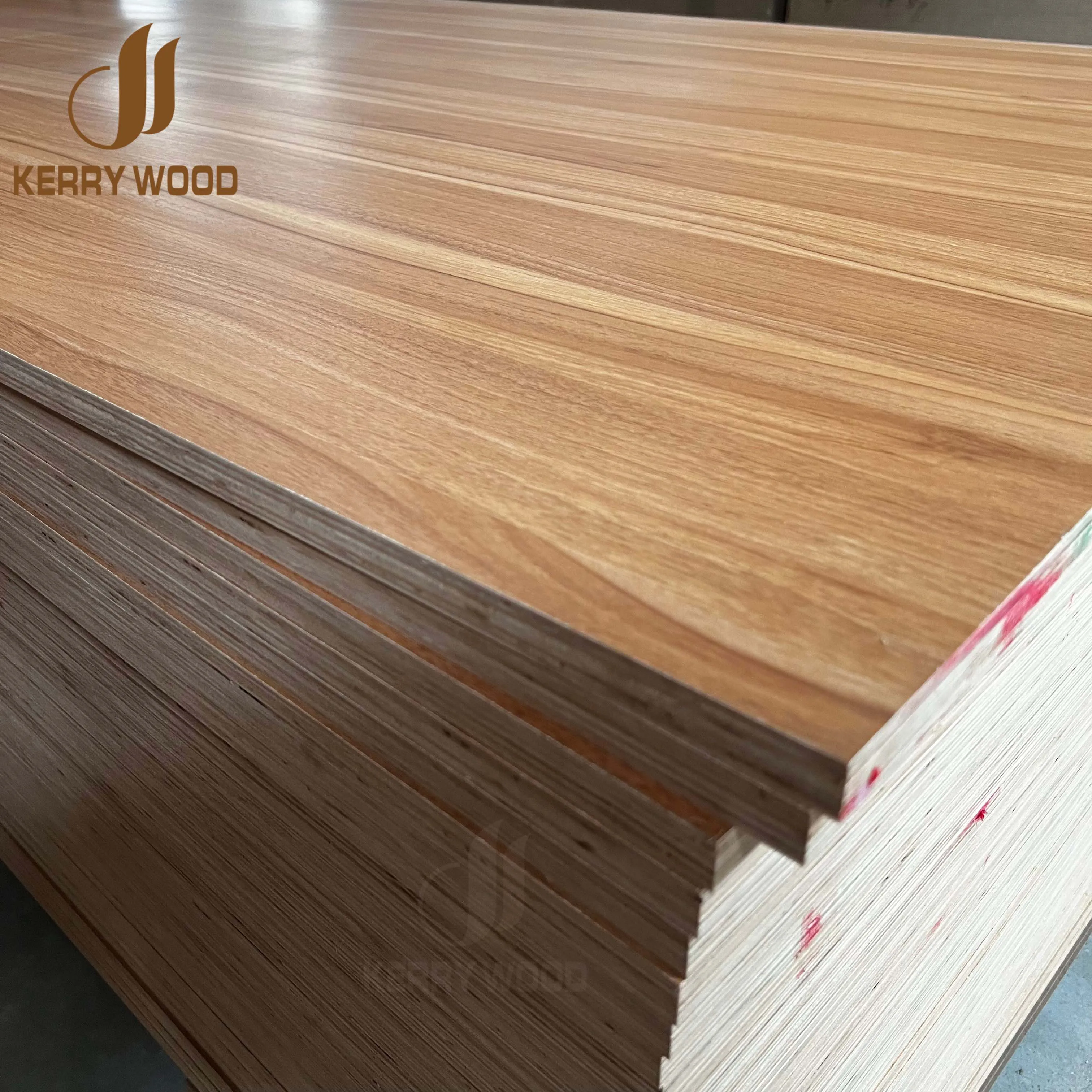 Professional Manufacturer Durable Furniture Board 5/9/18/25mm Melamine Multilayer Solid Wood Plywood